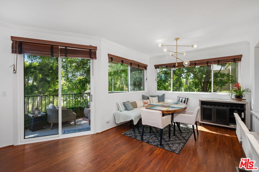 9000 Cynthia St Unit: 201