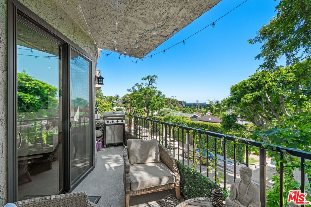 9000 Cynthia St Unit: 201