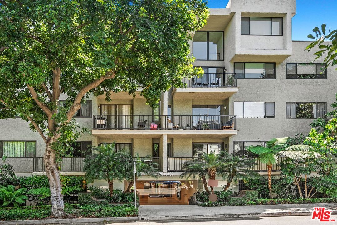 9000 Cynthia St Unit: 201