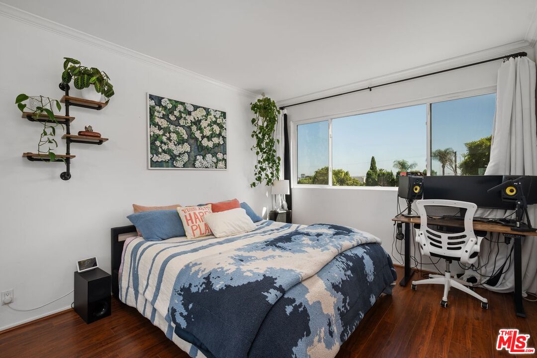 9000 Cynthia St Unit: 201