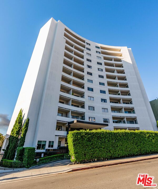 7250 Franklin Ave Unit: 903