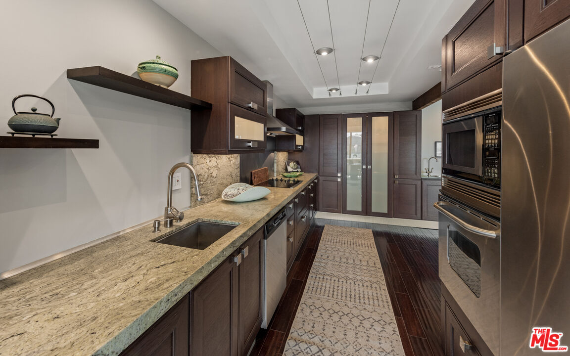 306 Bora Bora Way Unit: 306