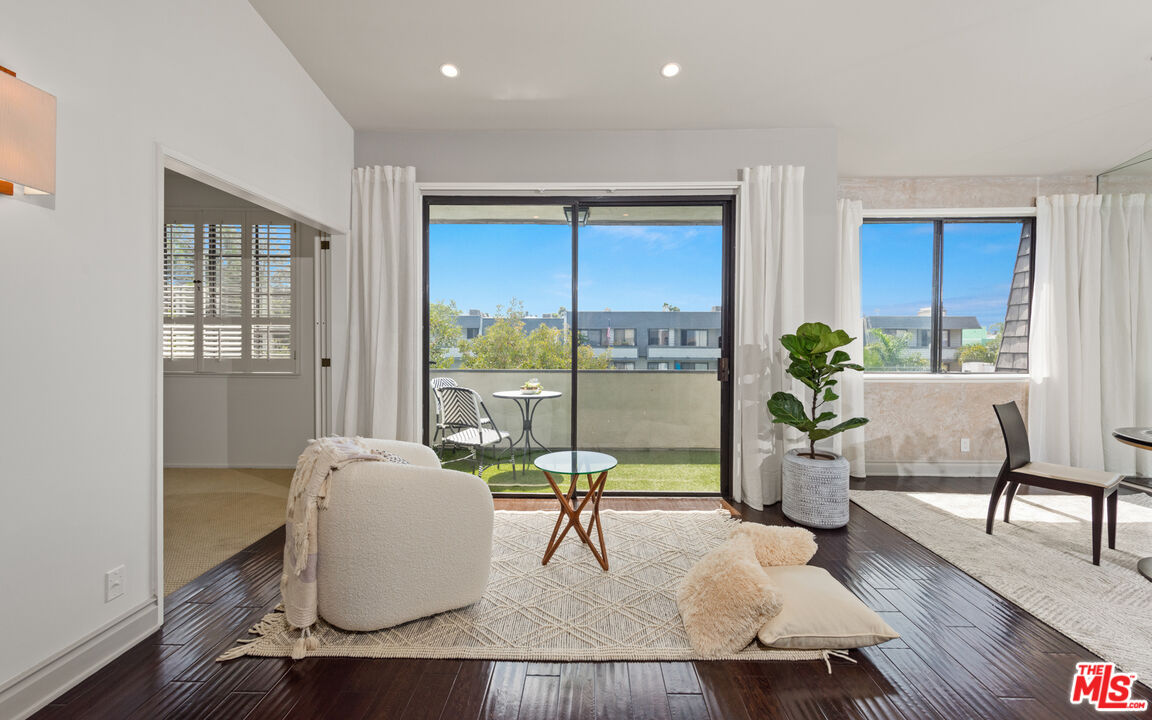 306 Bora Bora Way Unit: 306