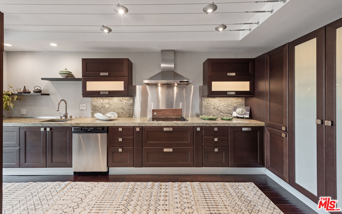 306 Bora Bora Way Unit: 306