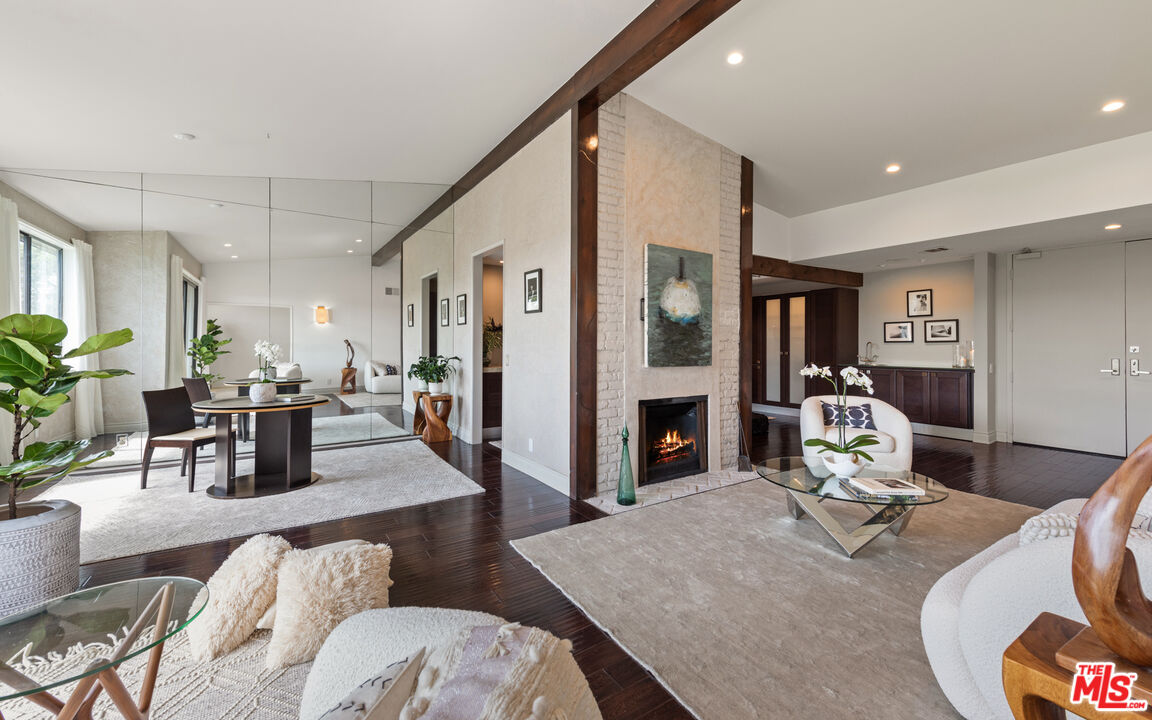 306 Bora Bora Way Unit: 306