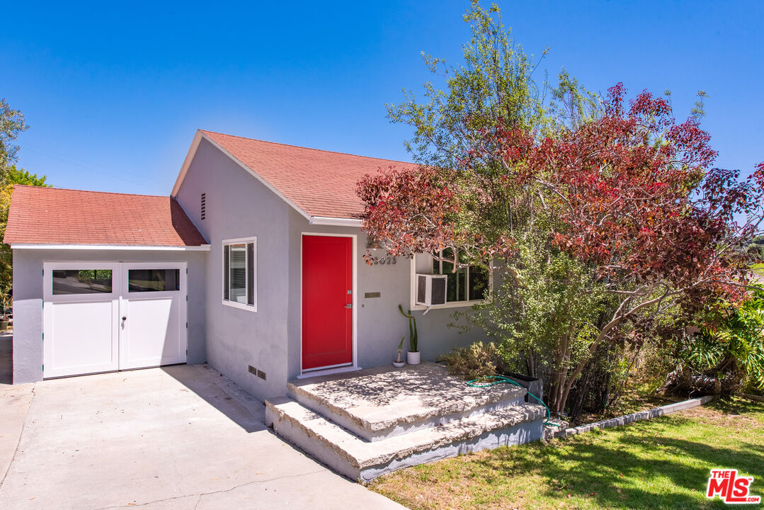 3023 Prospect Ave
