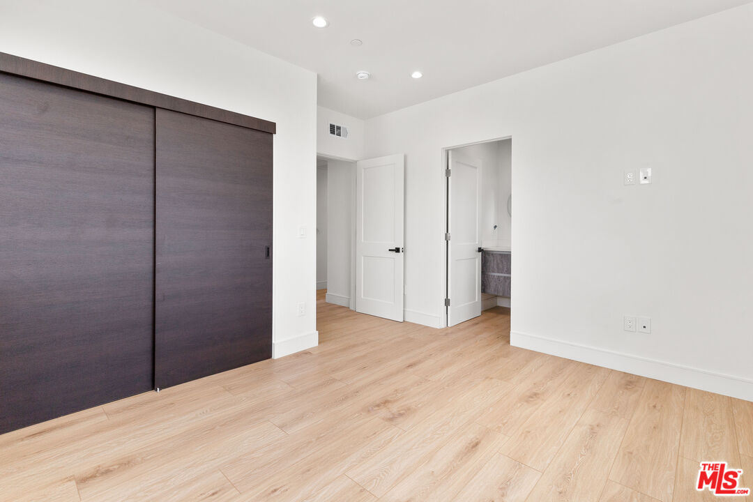 4661 Pickford St Unit: 2