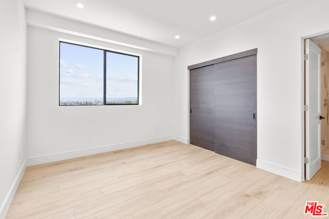 4661 Pickford St Unit: 2