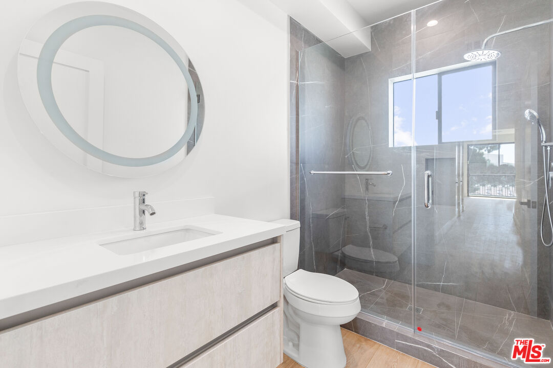 4661 Pickford St Unit: 2