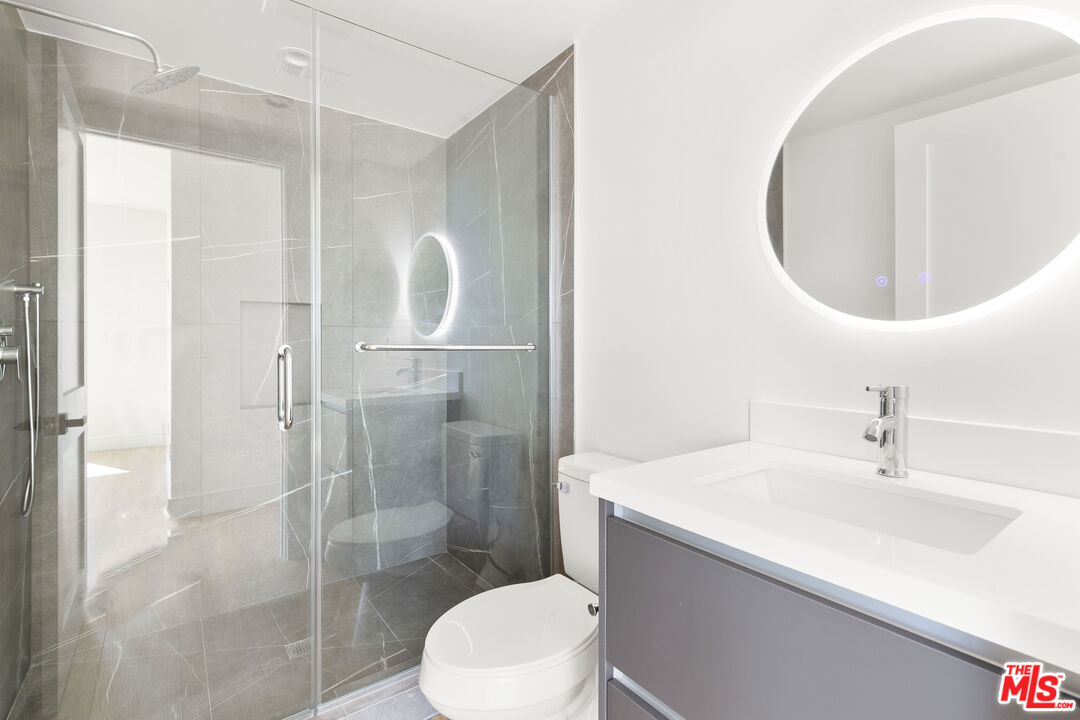 4661 Pickford St Unit: 5