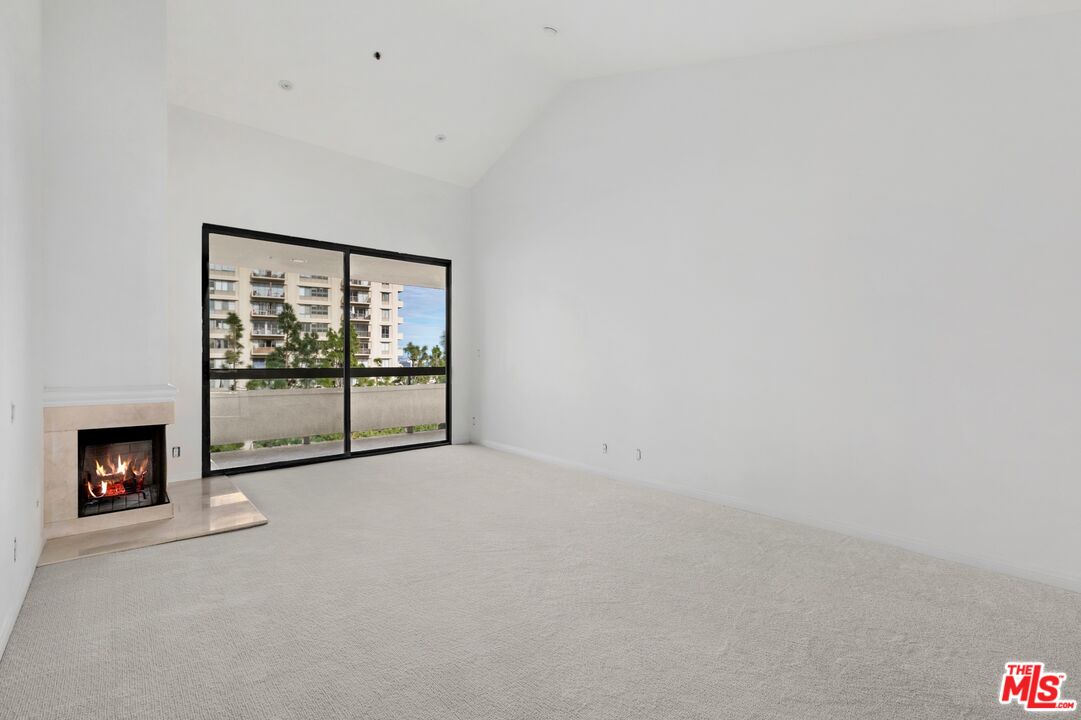 2132 Century Park Ln Unit: 409