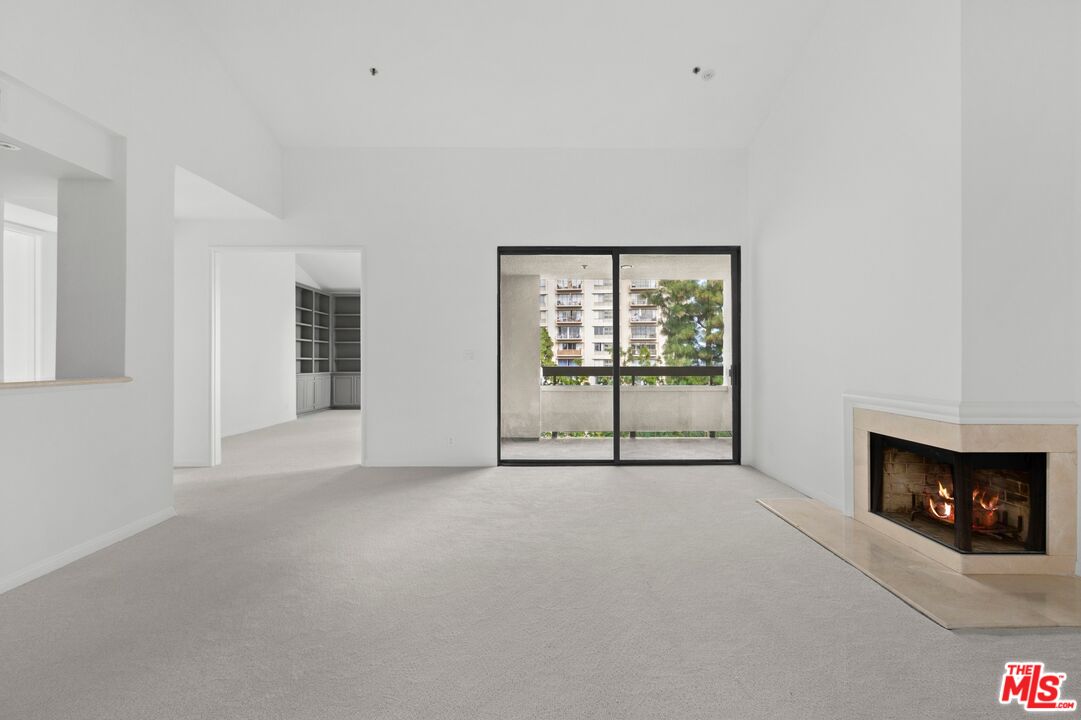 2132 Century Park Ln Unit: 409