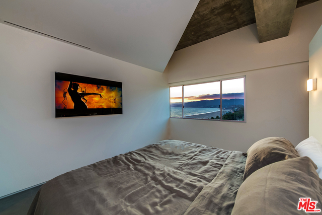 101 CALIFORNIA AVE Unit: 1405