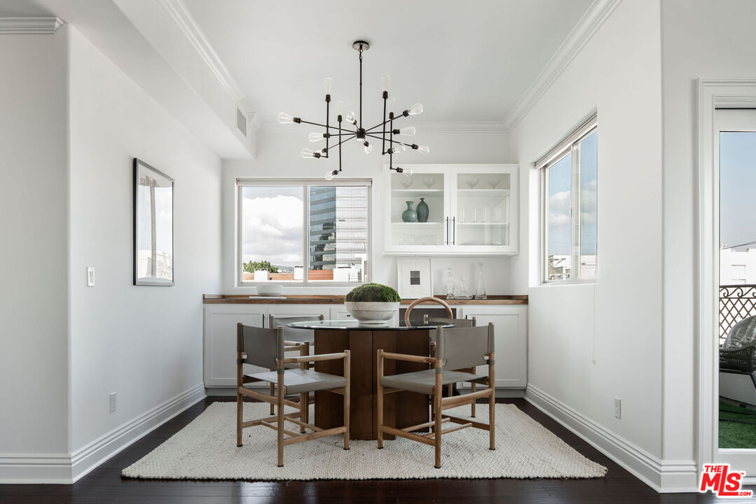 1316 Amherst Ave Unit: 402