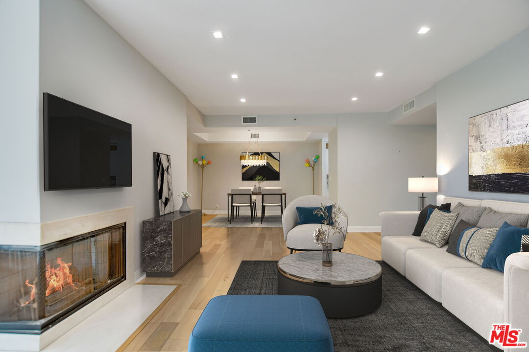 2112 Century Park Ln Unit: 212
