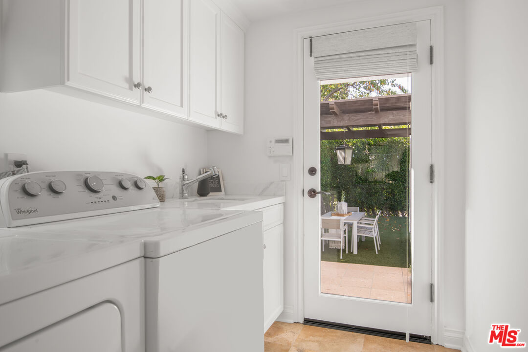 629 S Gretna Green Way