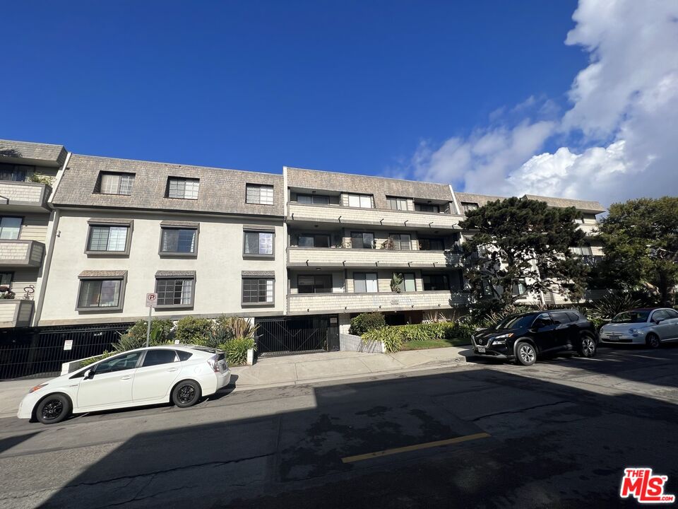 5100 Via Dolce Unit: 114