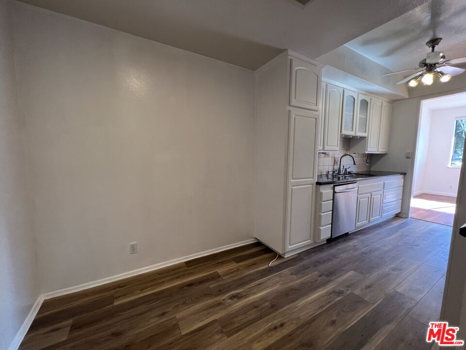 5100 Via Dolce Unit: 114