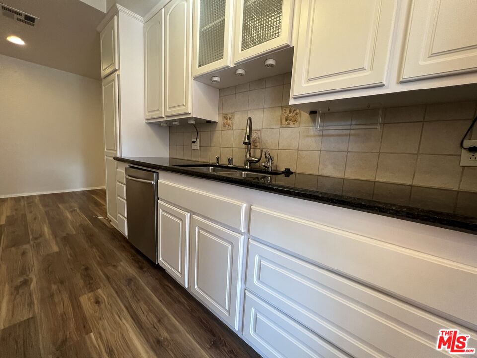 5100 Via Dolce Unit: 114