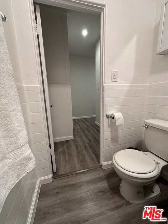 163 N Clark Dr Unit: 4