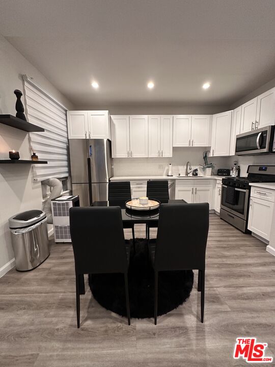 163 N Clark Dr Unit: 4