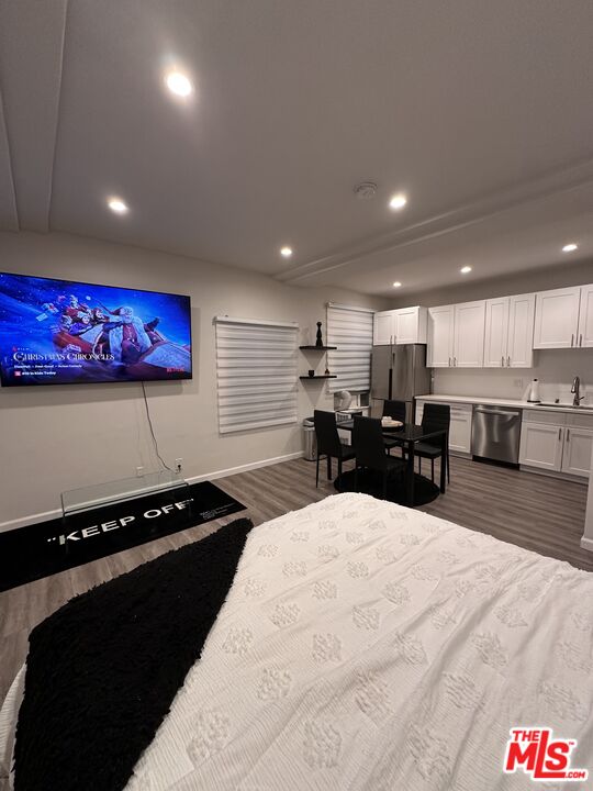 163 N Clark Dr Unit: 4