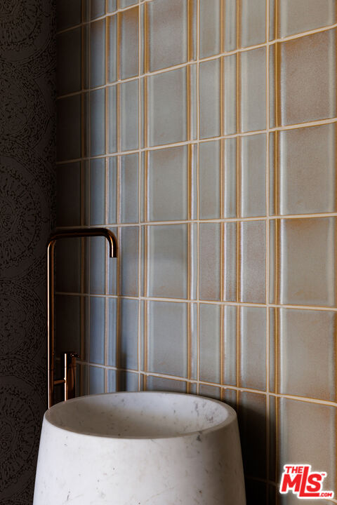 1200 Club View Dr Unit: 20