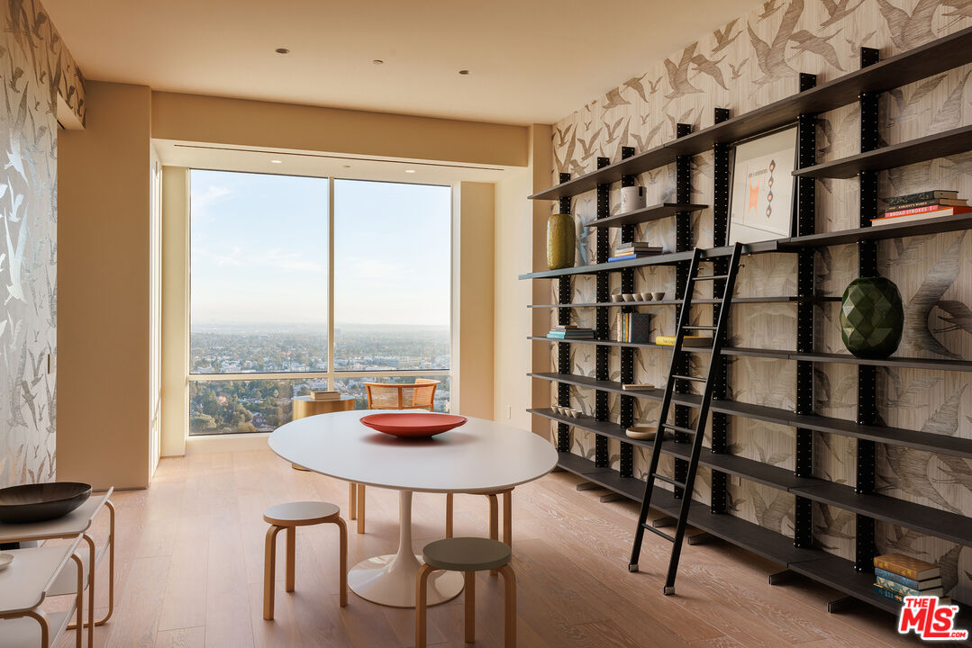 1200 Club View Dr Unit: 20