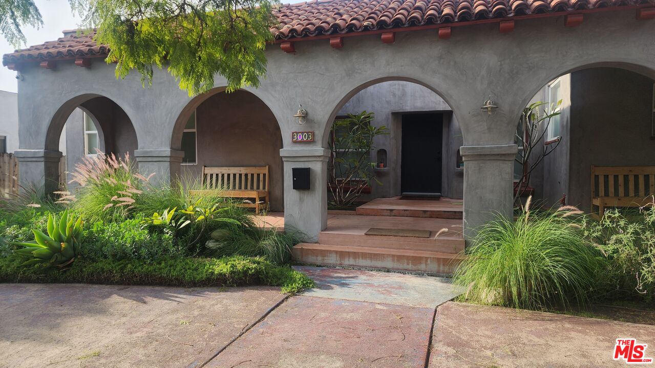 3003 Vineyard Ave