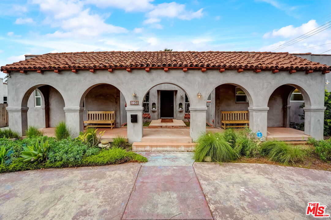 3003 Vineyard Ave