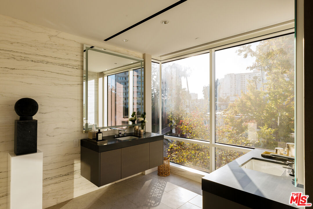 1200 Club View Dr Unit: #4NW