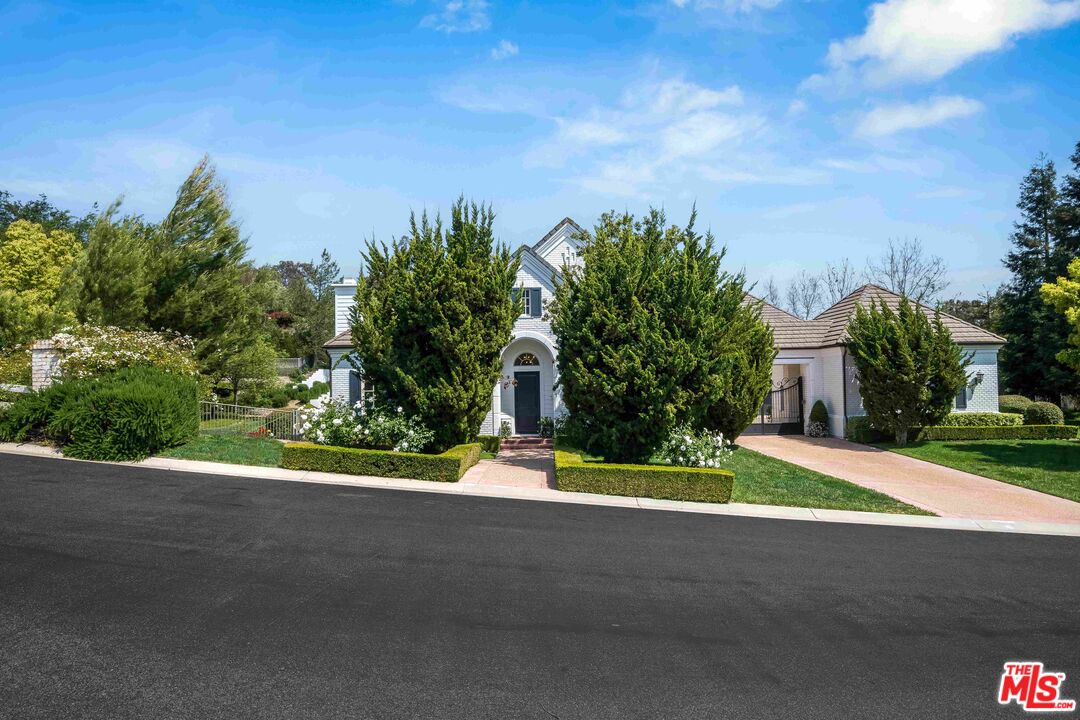 1480 Cheviot Hills Ct