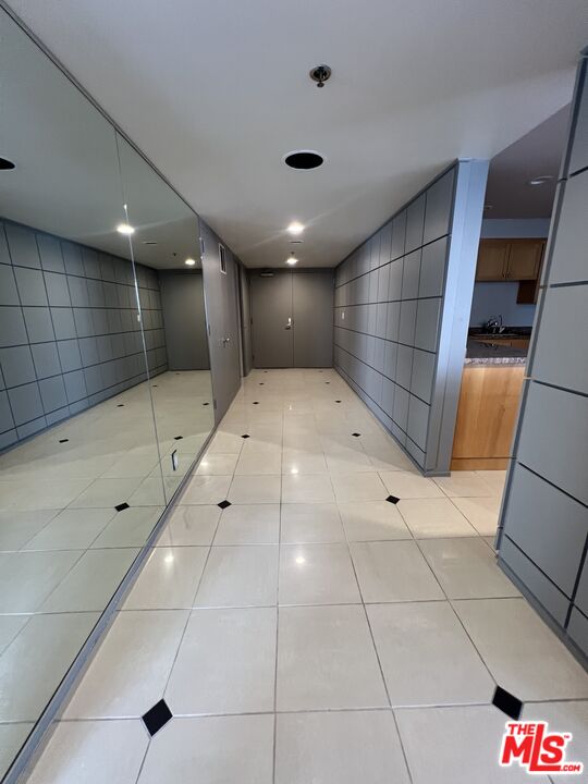 10445 Wilshire Blvd Unit: 1201