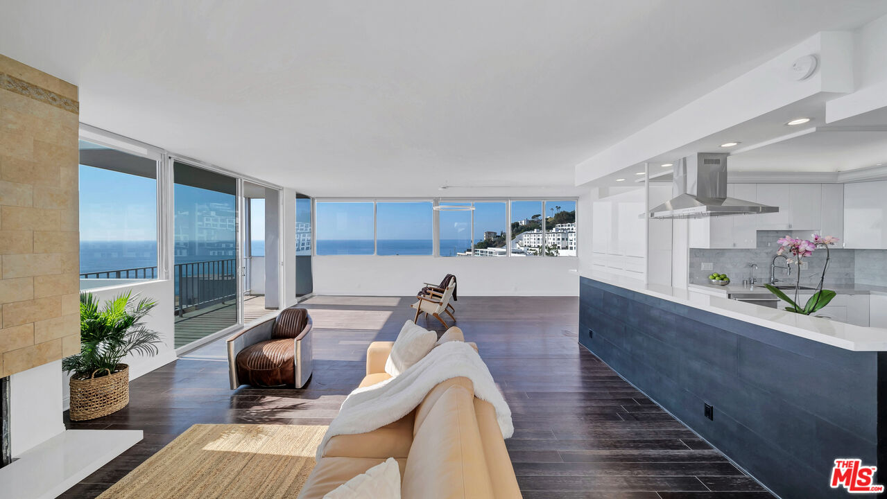 17350 W Sunset Blvd Unit: 605