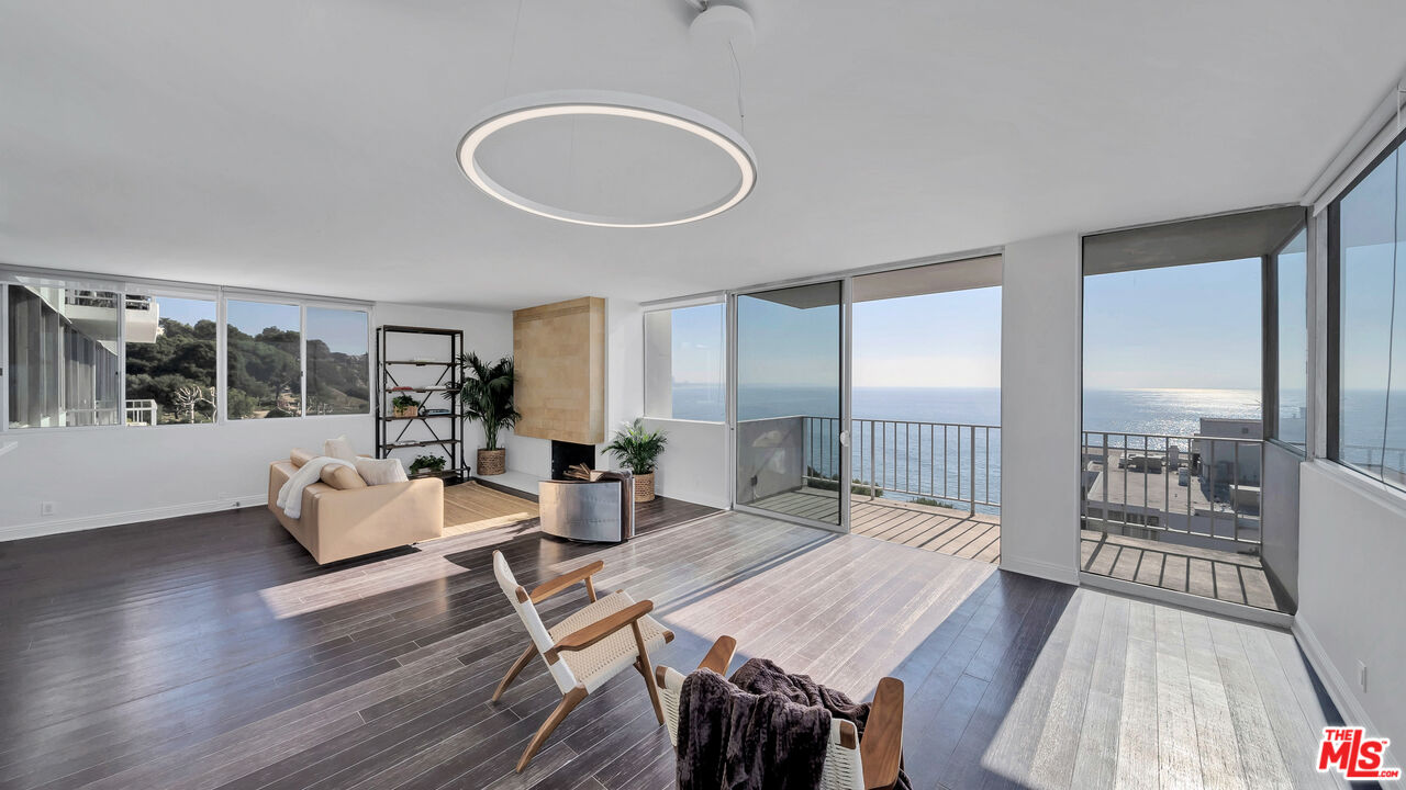 17350 W Sunset Blvd Unit: 605