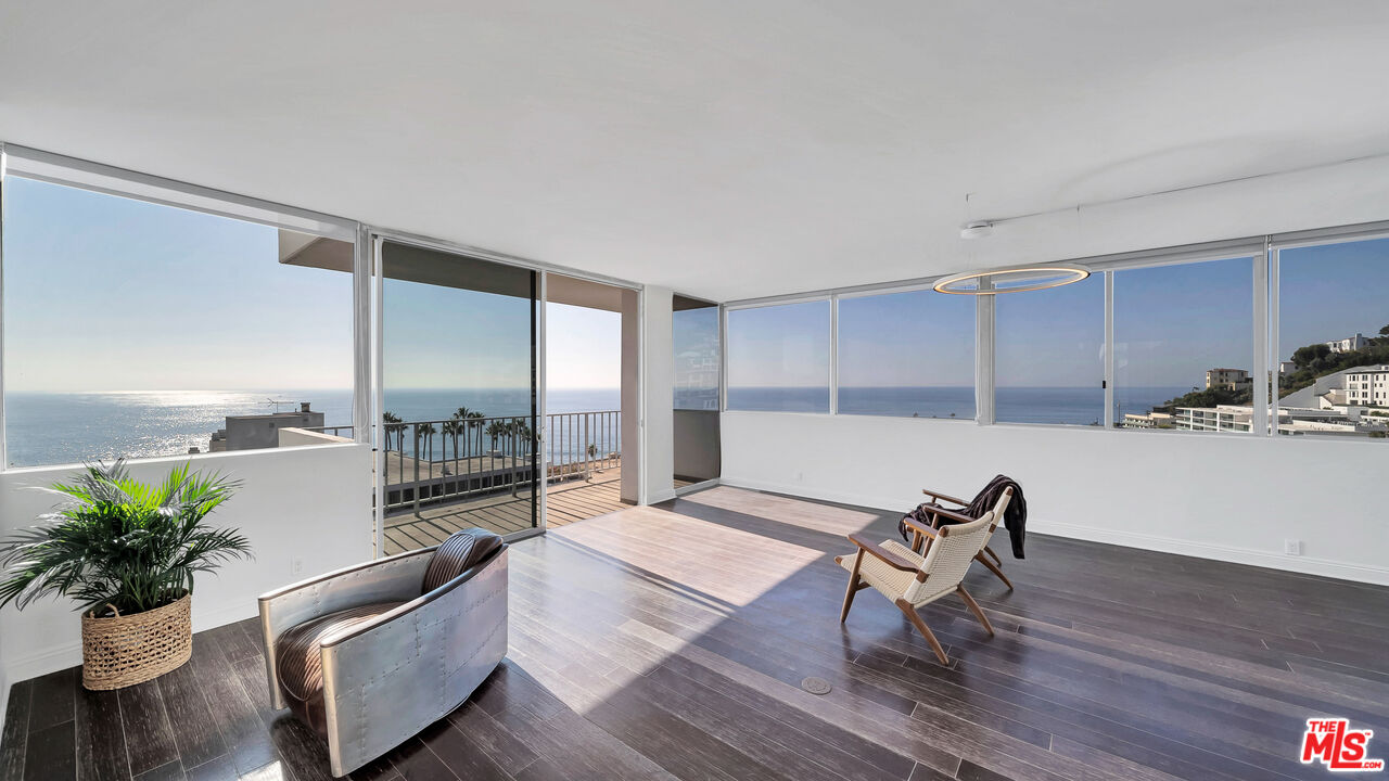 17350 W Sunset Blvd Unit: 605