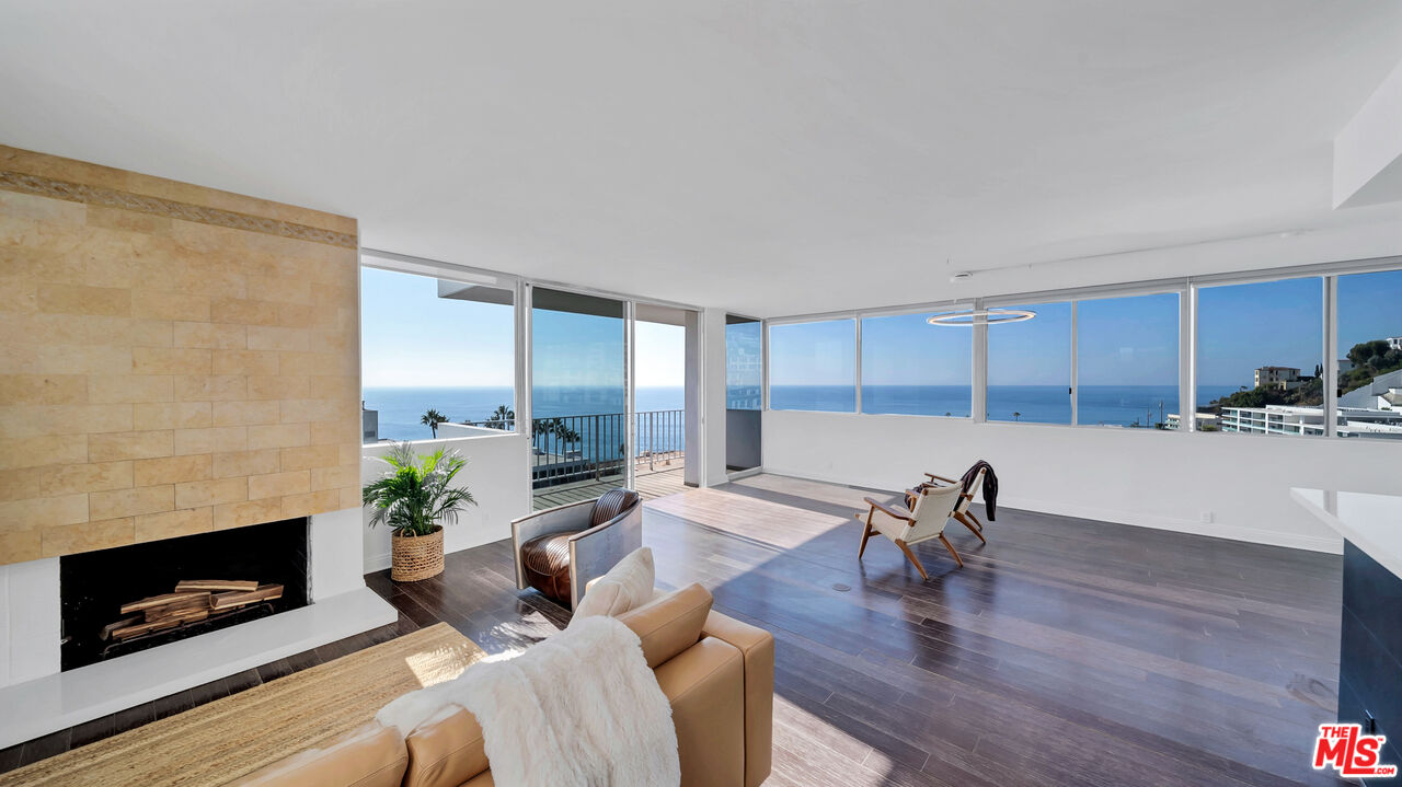 17350 W Sunset Blvd Unit: 605