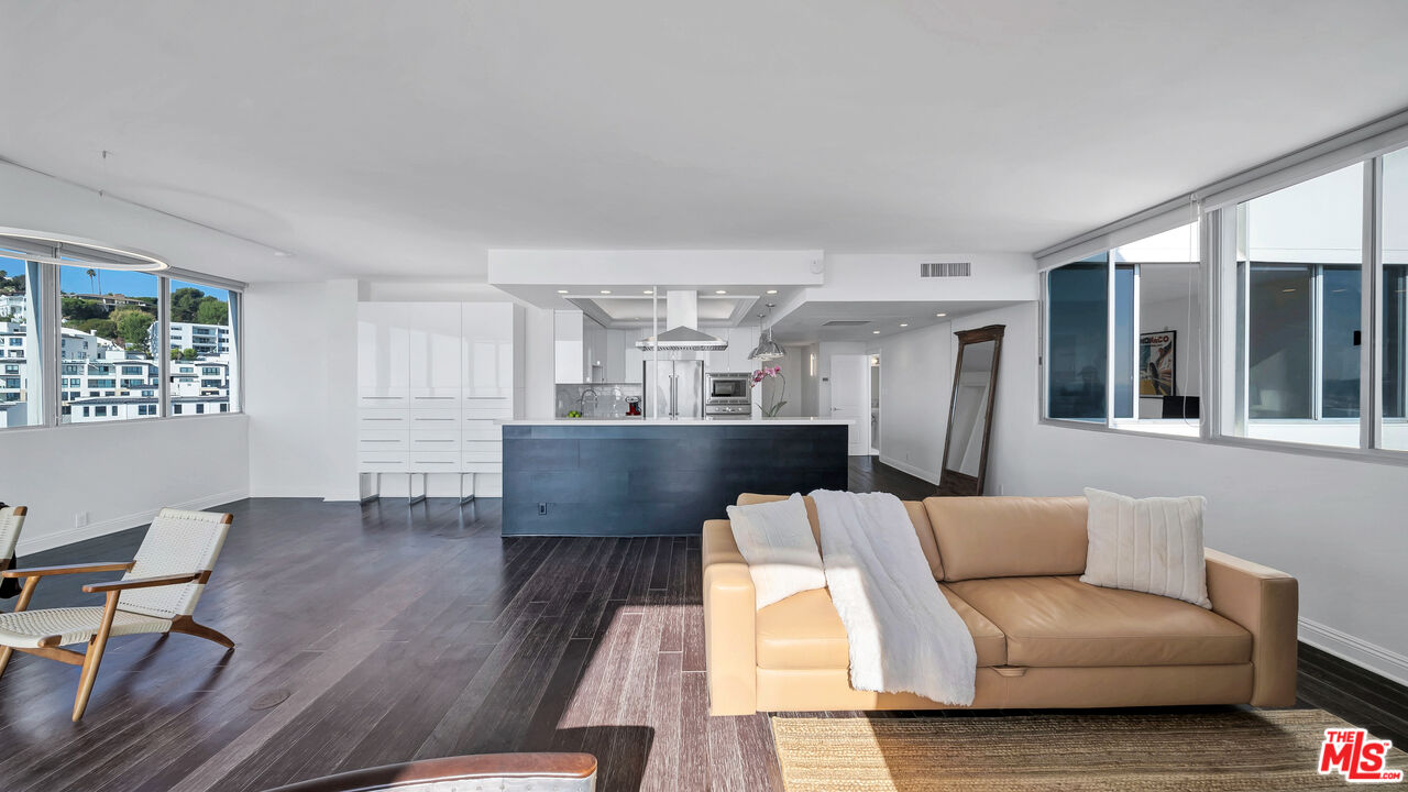 17350 W Sunset Blvd Unit: 605
