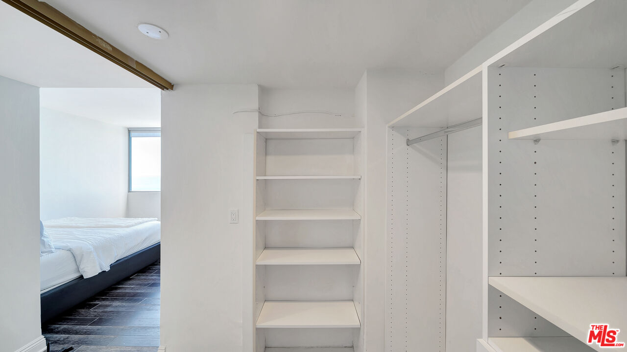 17350 W Sunset Blvd Unit: 605