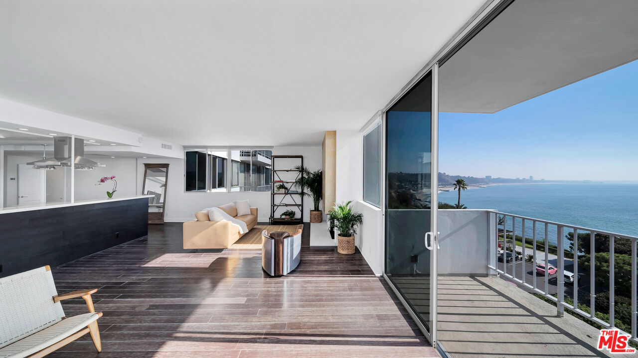 17350 W Sunset Blvd Unit: 605