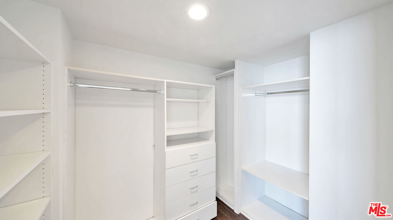 17350 W Sunset Blvd Unit: 605