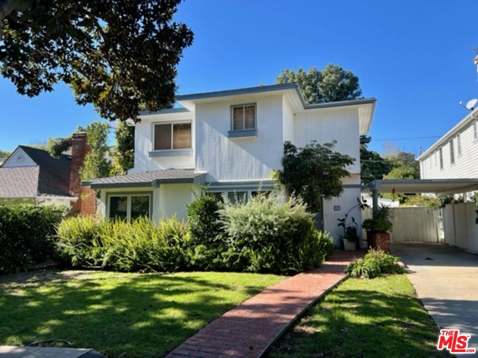 247 N Bowling Green Way