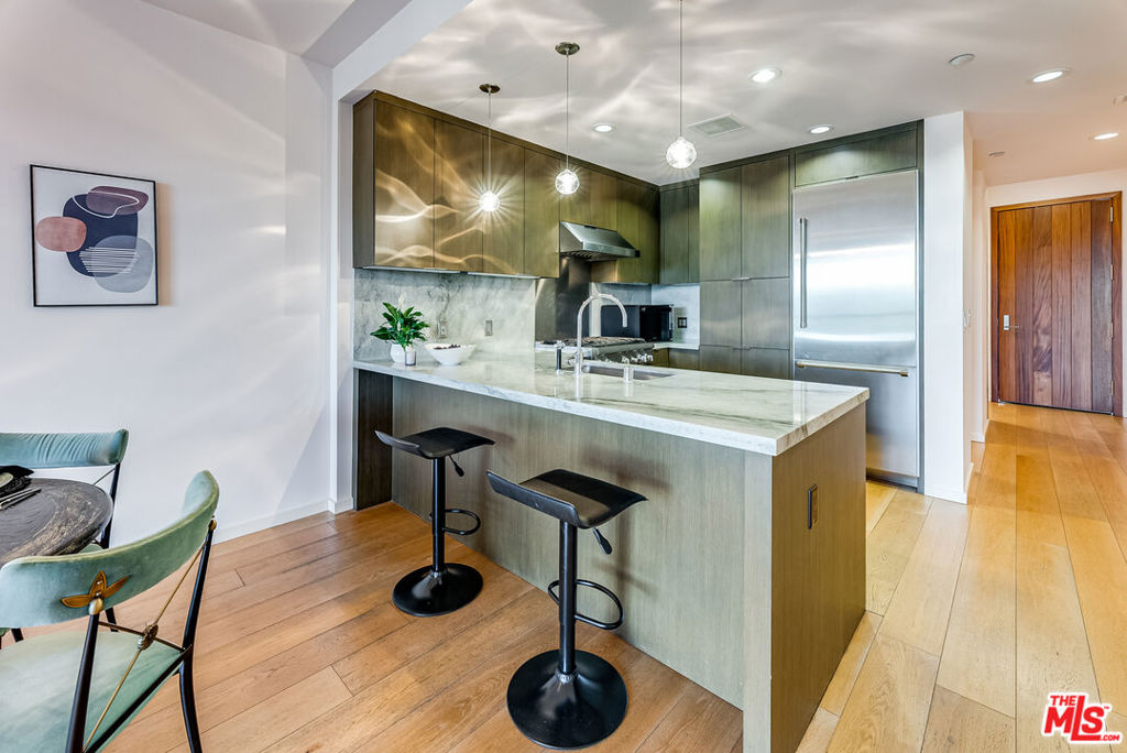 1705 Ocean Avenue Unit: 410