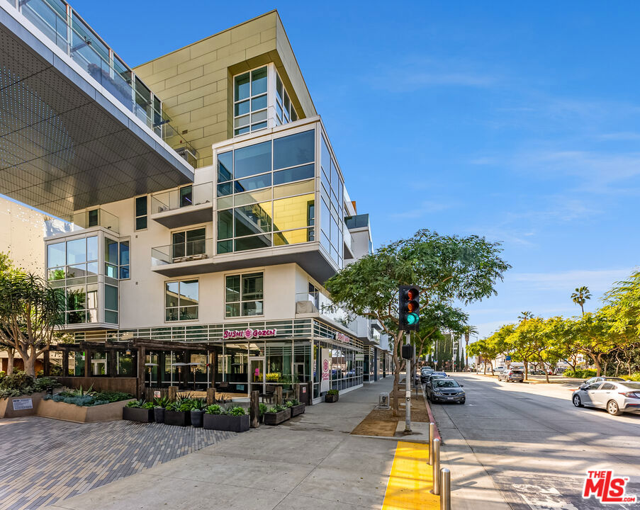 1705 Ocean Avenue Unit: 410