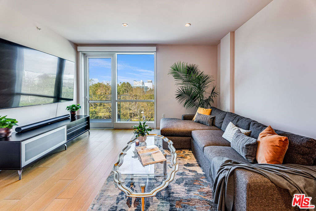 1705 Ocean Avenue Unit: 410