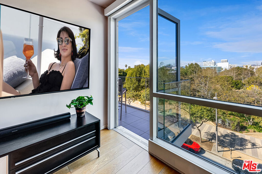 1705 Ocean Avenue Unit: 410