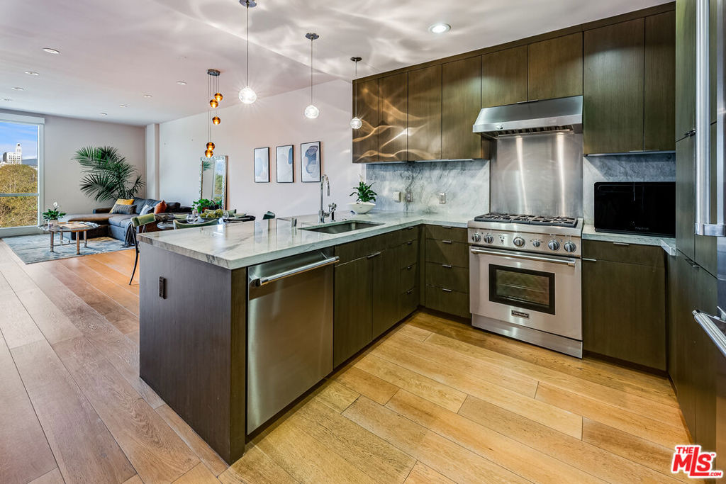 1705 Ocean Avenue Unit: 410