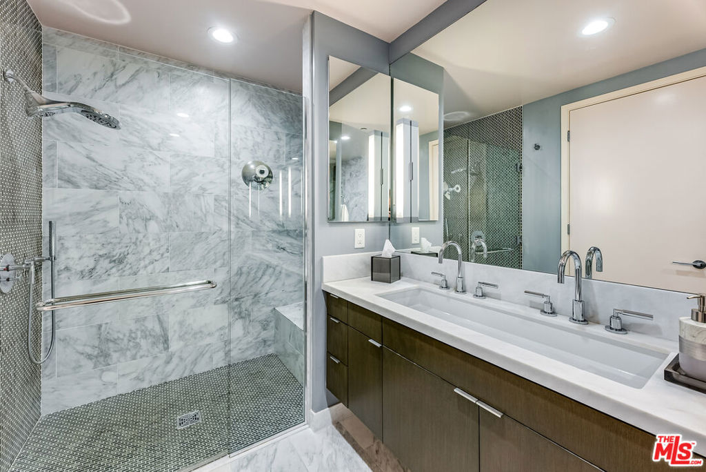 1705 Ocean Avenue Unit: 410