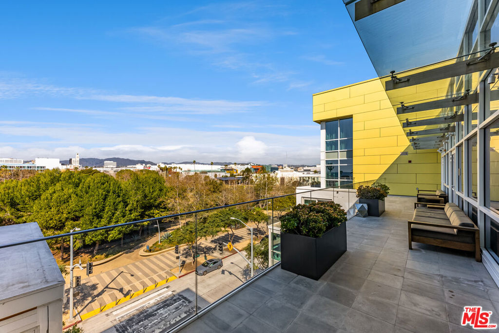1705 Ocean Avenue Unit: 410