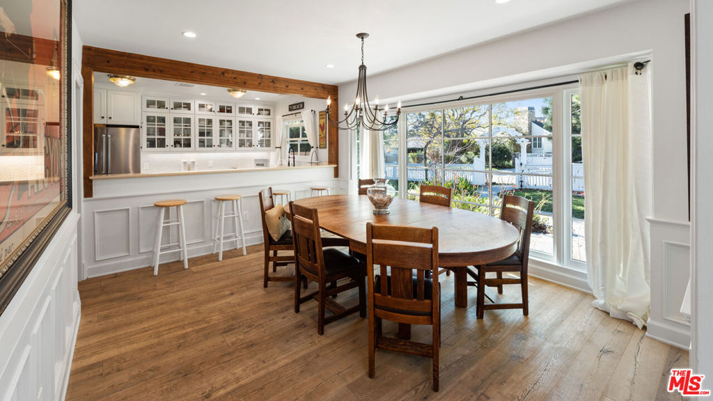 540 Amalfi Drive